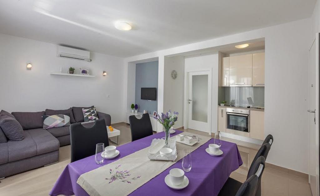 Apartman Malu Макарська Екстер'єр фото